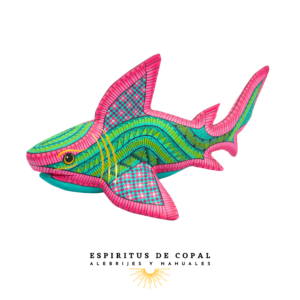 Alebrije Tiburón Tallado en Madera de Copal | Espíritus de Copal Oaxaca