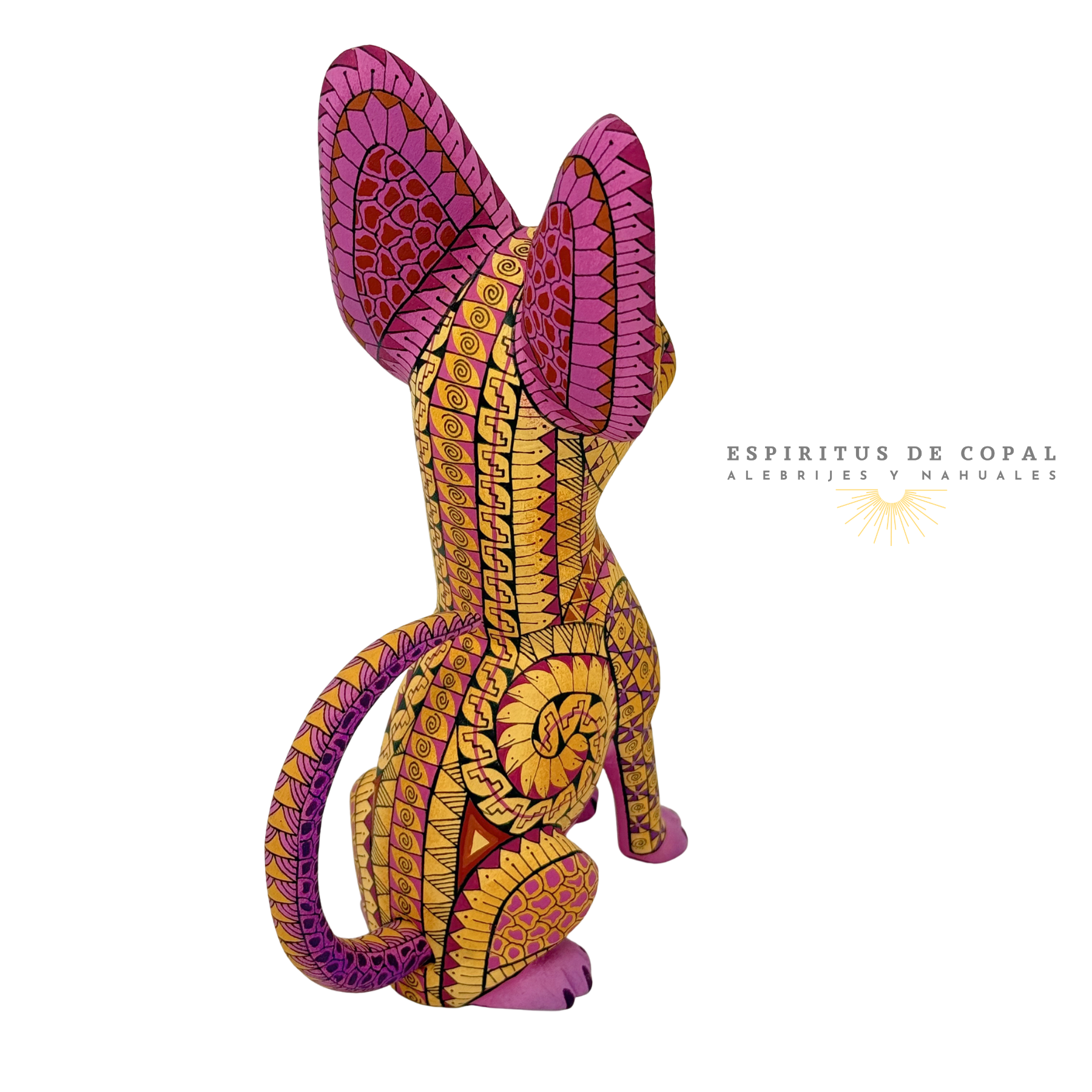 Alebrije Perro Chihuahueño / Tallado en madera de copal / Espíritus de Copal / Oaxaca - Image 4