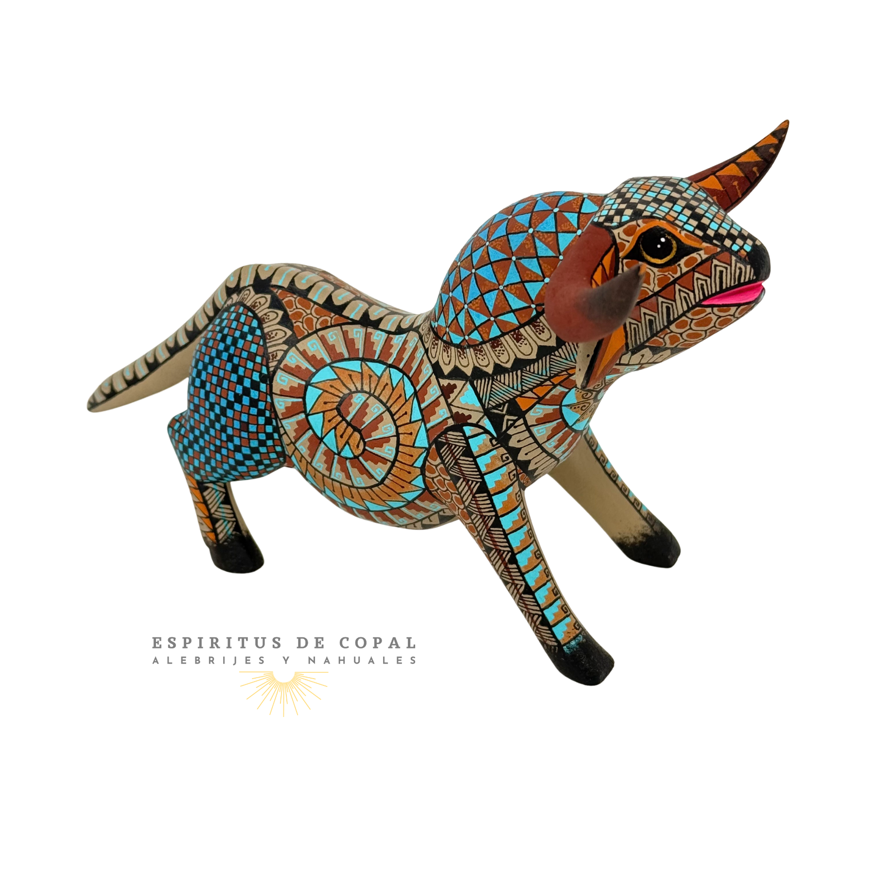 Alebrije Toro Majestuoso / Tallado en madera de copal / Espíritus de Copal / Oaxaca - Image 2