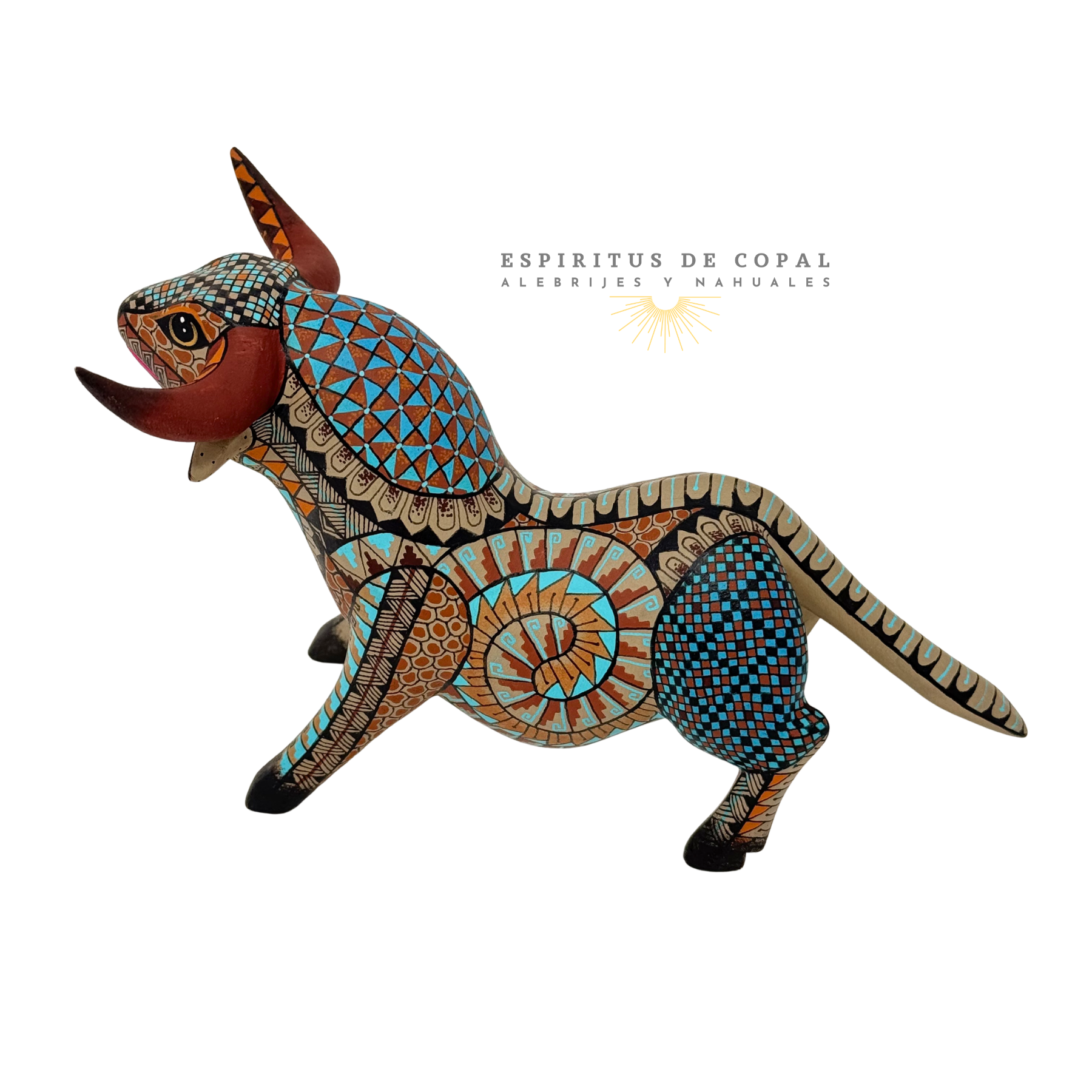 Alebrije Toro Majestuoso / Tallado en madera de copal / Espíritus de Copal / Oaxaca - Image 4
