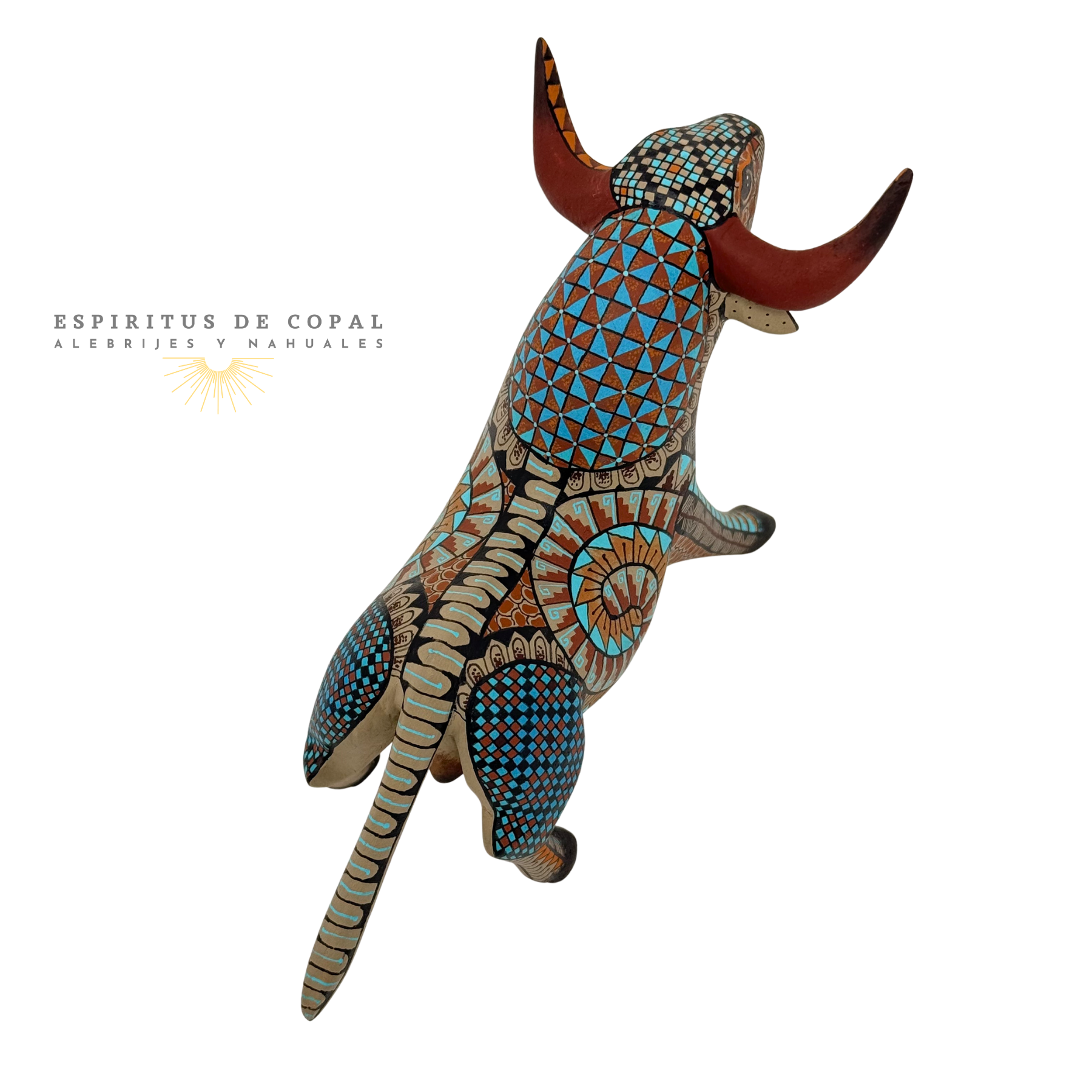 Alebrije Toro Majestuoso / Tallado en madera de copal / Espíritus de Copal / Oaxaca - Image 5