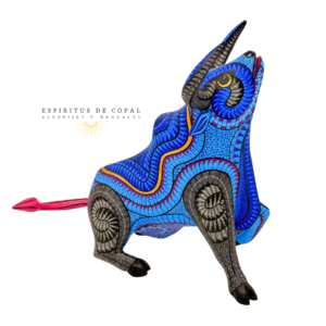 Alebrije Toro / Fuerza Serena / Tallado en madera de copal / Espíritus de Copal / Oaxaca