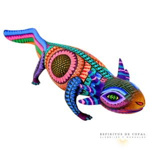 Ajolote Fantástico de Madera de Copal Pintado a Mano | Arte Oaxaqueño Zapoteca