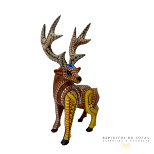 Alebrije Venado Zapoteca / Tallado en Madera de Copal / Espíritus de Copal / Oaxaca